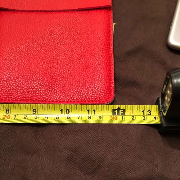 CASE - Picture 8 of 14